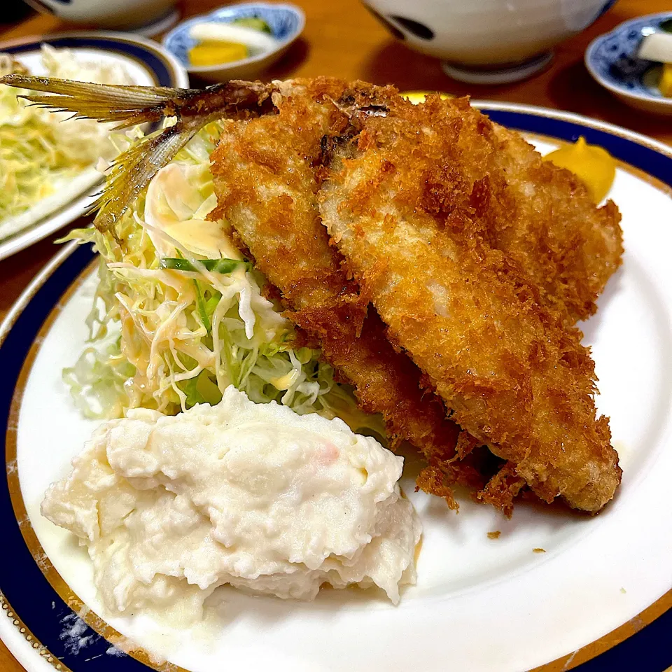 あじフライ定食@ずぅ(沼津漁港)|塩豚骨さん