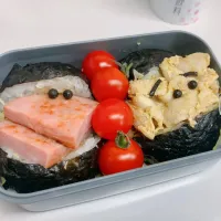 Snapdishの料理写真:おにぎりマリトッツォでゆる弁🍙|きいちゃさん