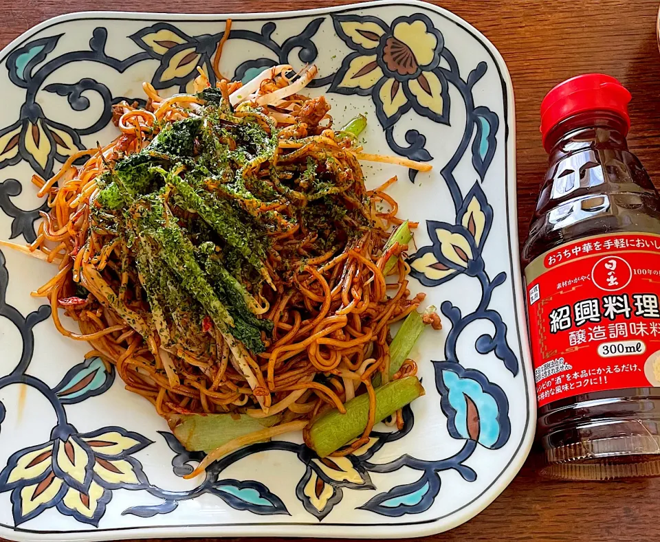 ランチ #在宅勤務のお昼ごはん #焼きそば #日の出紹興料理酒|小松菜さん