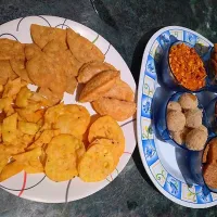 Snapdishの料理写真:diwali snacks|Anjali Patelさん