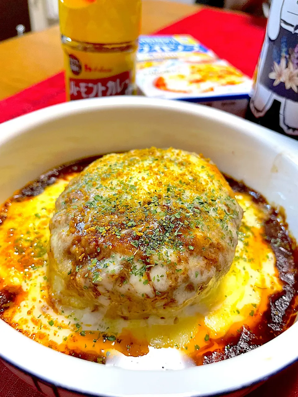 ハンバーグカレーグラタン☘️|おかちさん