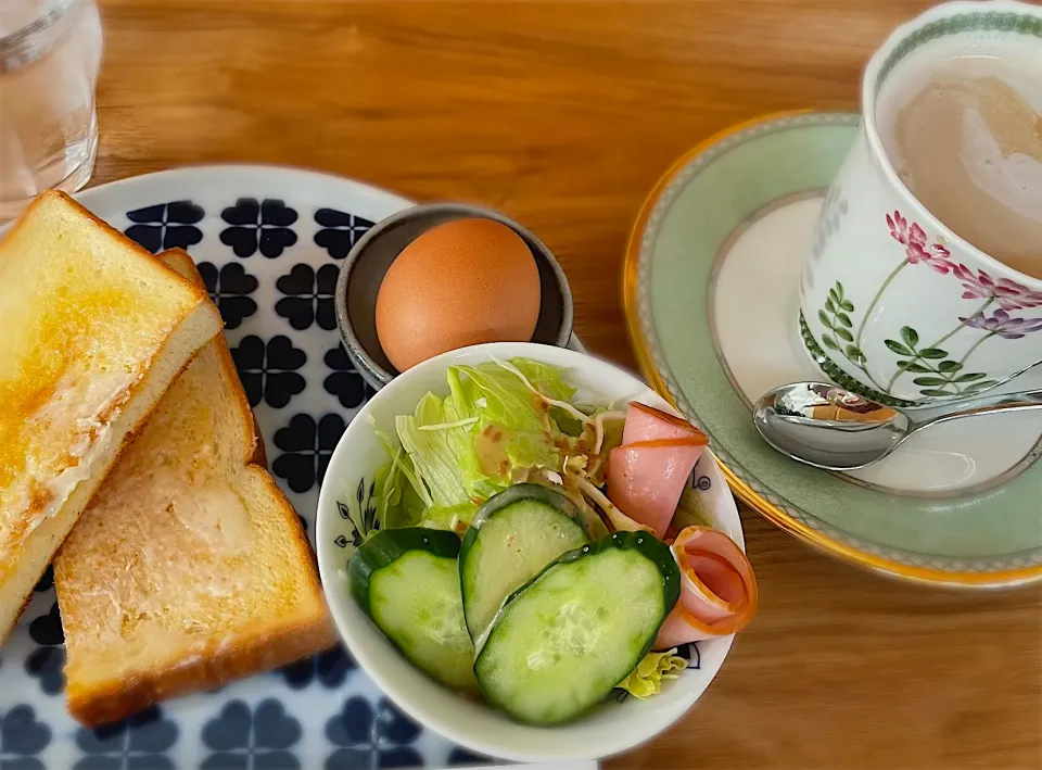 十何年ぶりのカフェのモーニング☕️ 懐かしい『喫茶店のモーニング🍞』|美味飯さん