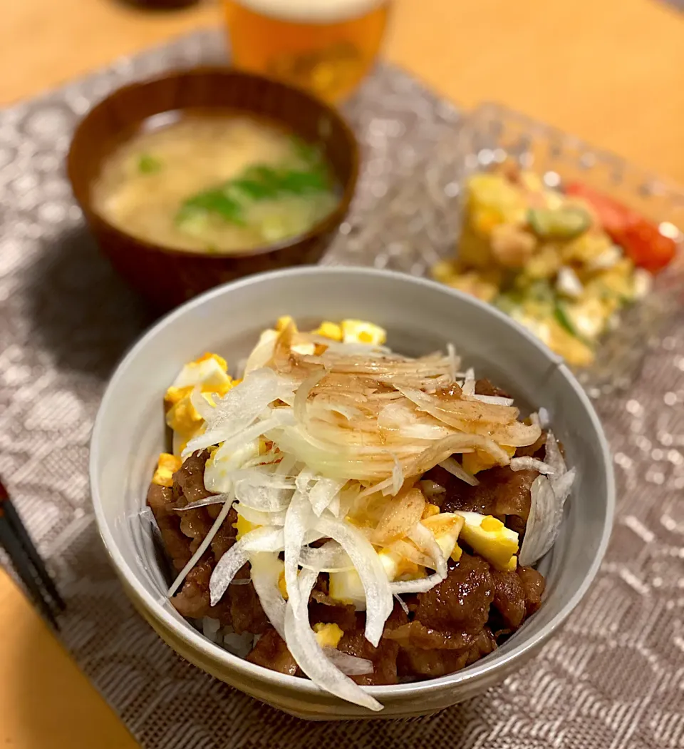 Snapdishの料理写真:牛丼　明太子ポテトサラダ|エトフさん