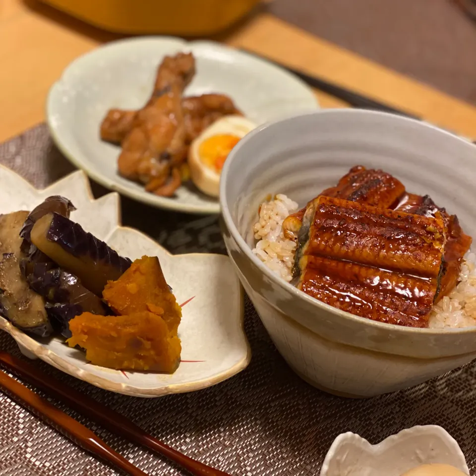 鰻丼　揚げ浸し　鶏肉と卵のあっさり煮|エトフさん