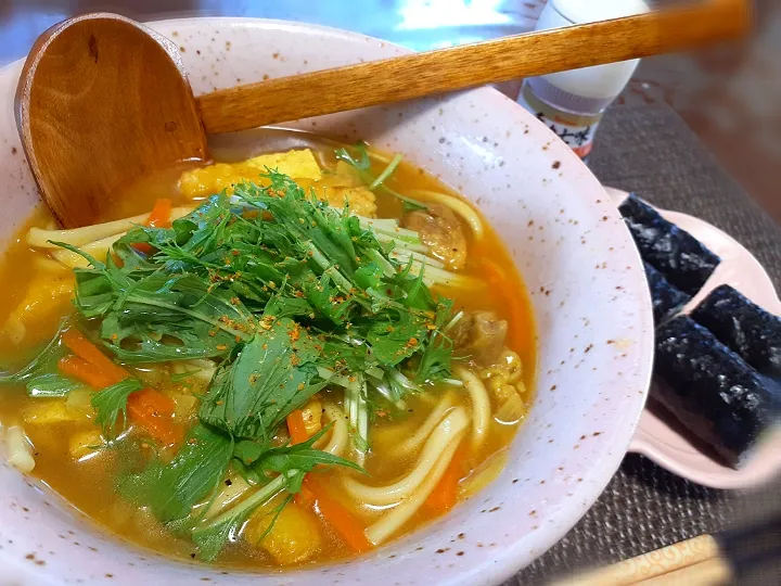 Snapdishの料理写真:カレーうどん🍜|びせんさん