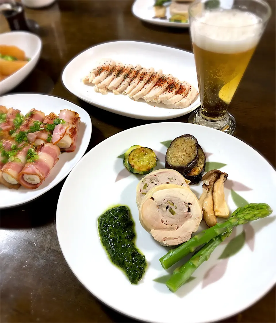 鶏のガランティーヌ&チーズ竹輪のベーコン🥓巻き&サラダチキン|takaさん