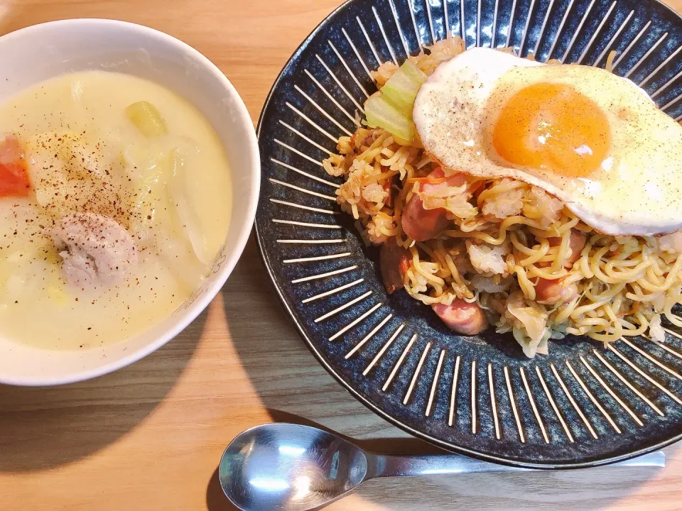 先ほどのシチューとそばめし🍺家飯ならではの変な取り合わせ😅|海斗さん