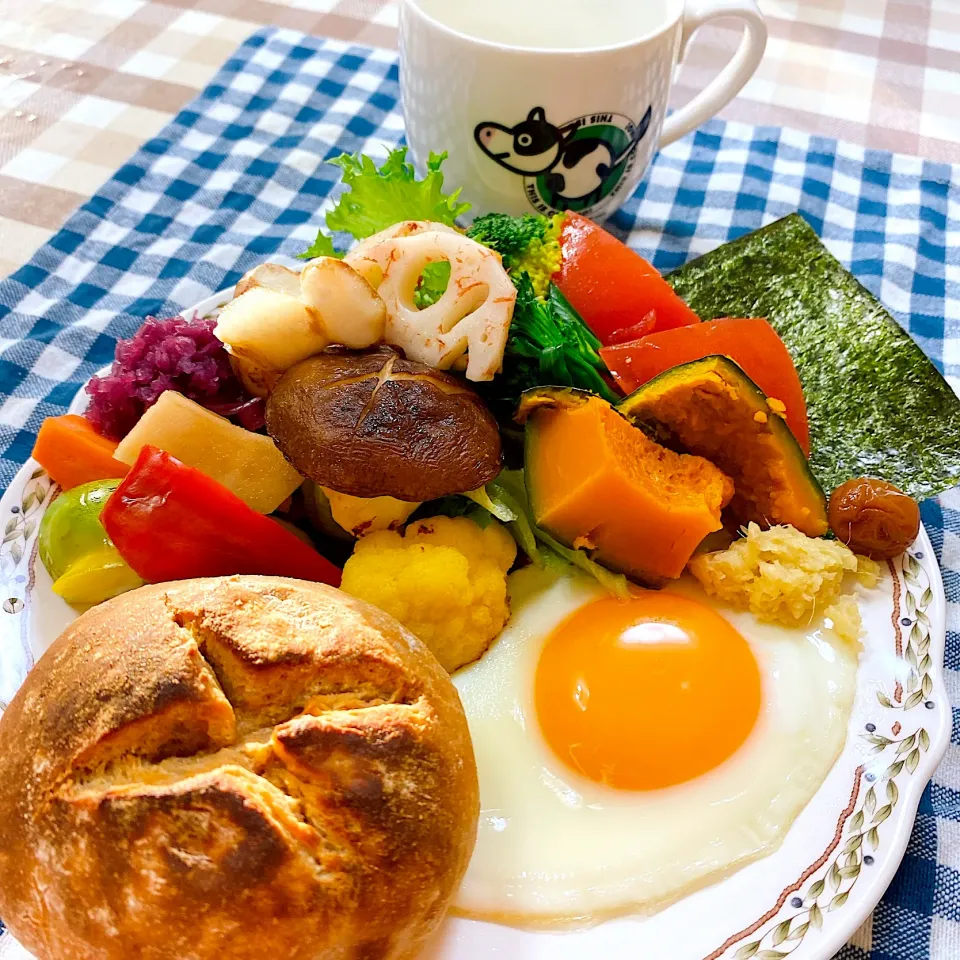 今日の朝ごはん★全粒粉の味噌麹パン|riko30294さん