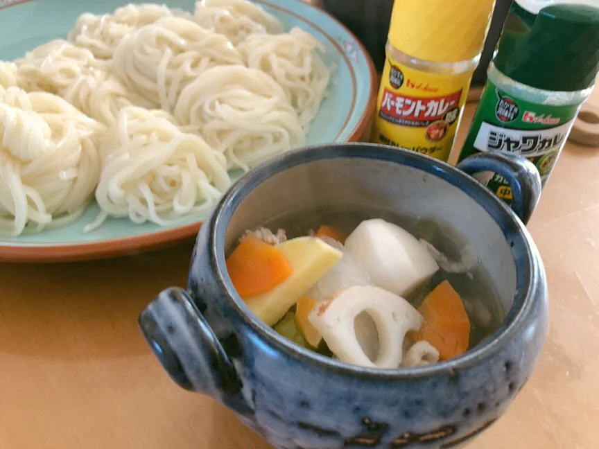 お昼はけんちんうどん　味変にカレーパウダー|sana.ayaさん