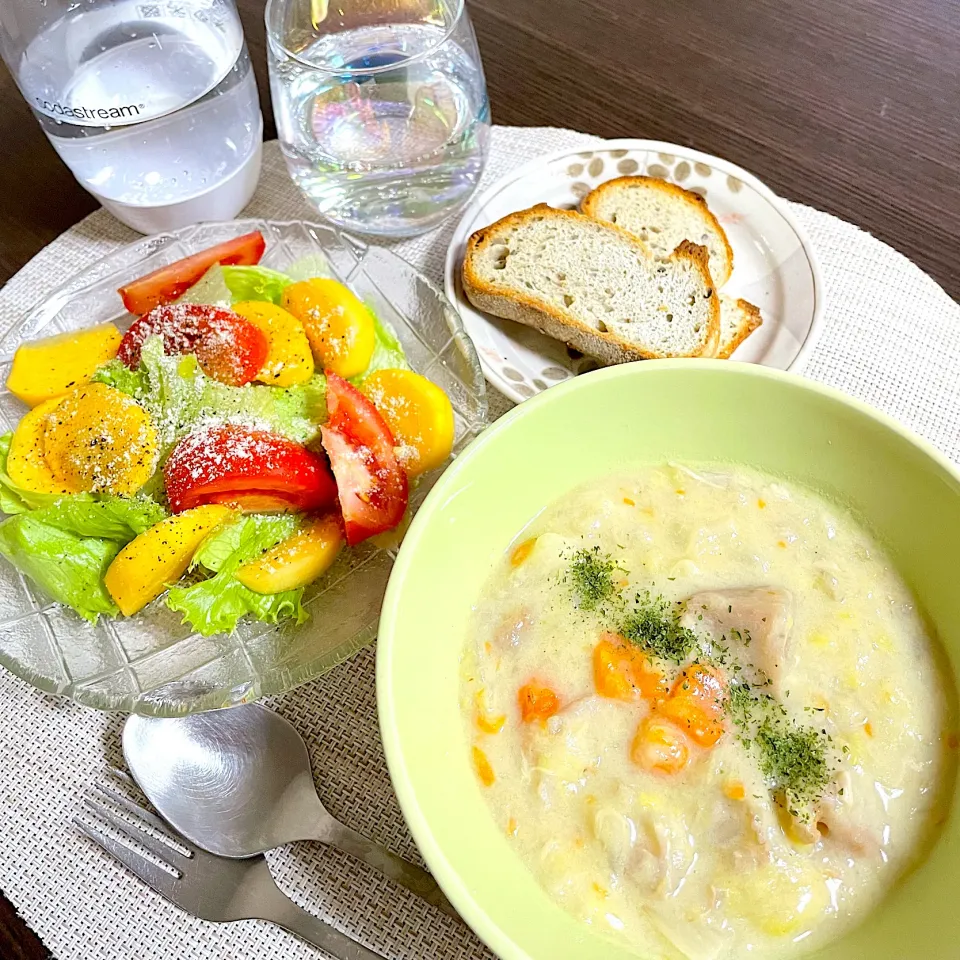 11/7晩ご飯：野菜たっぷりクリームシチュー|ななみんさん