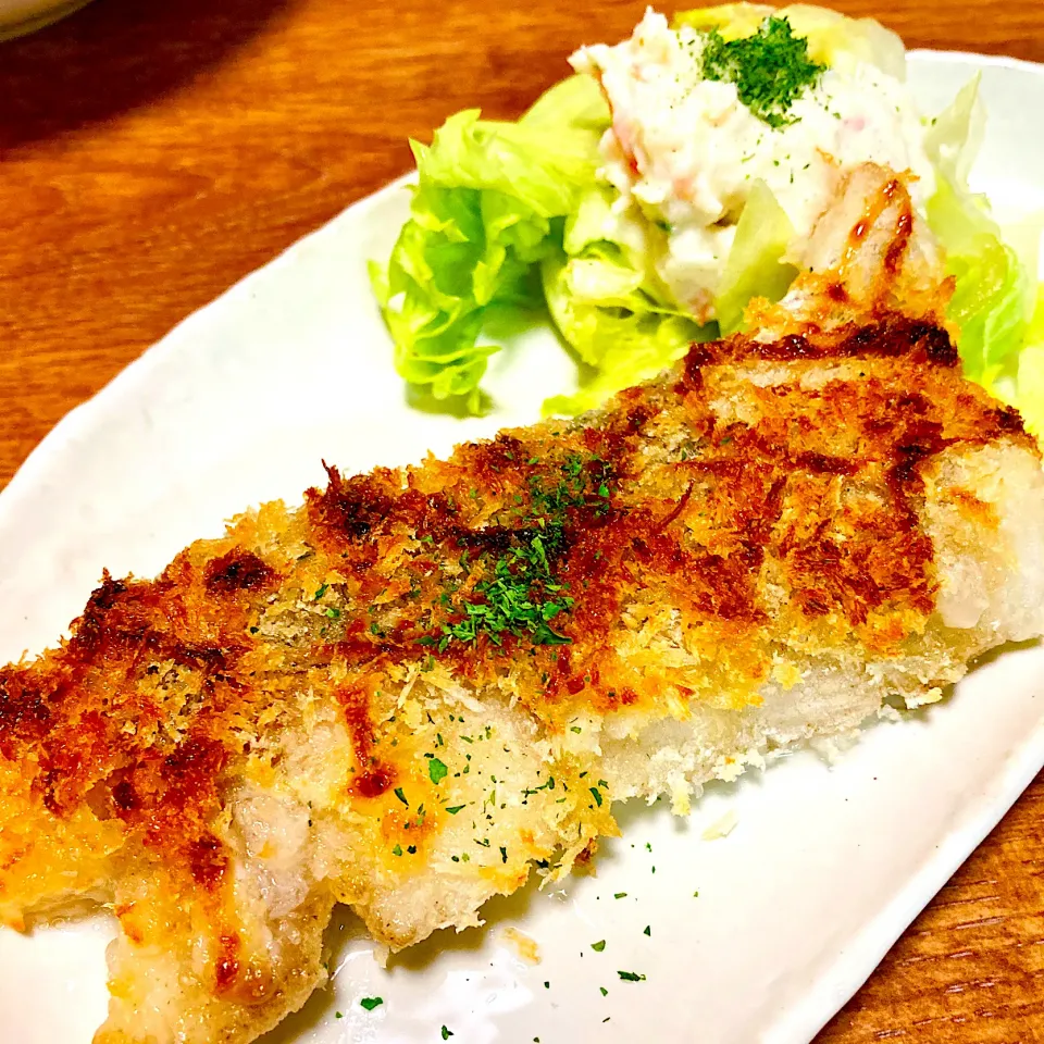 鱈の香草パン粉焼き🍀マッシュのポテトサラダ添え🥗|まいりさん