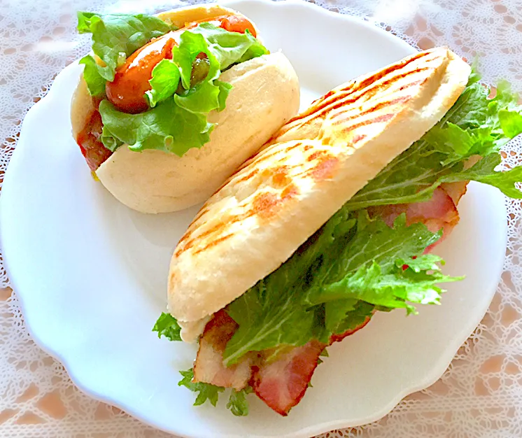 コストコの半焼成パン
メニセーズ
フレンチロール
パニーニで朝ごパン|akopeko ◡̈⋆さん