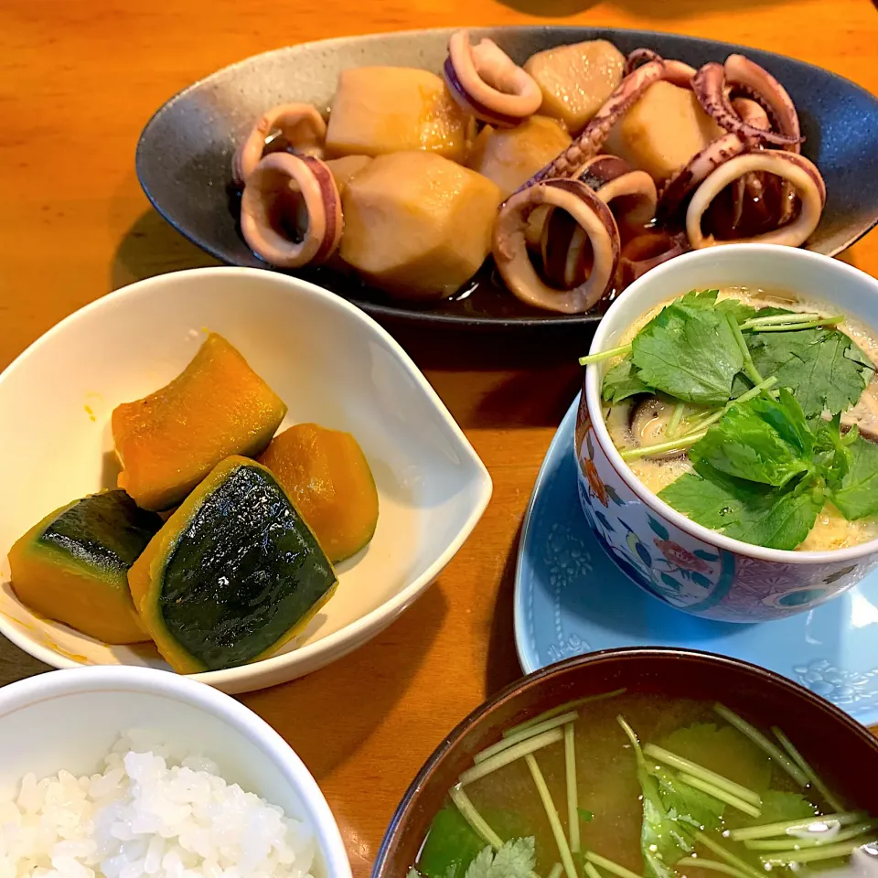 和食　イカと里芋の煮付け|あっちゃんさん