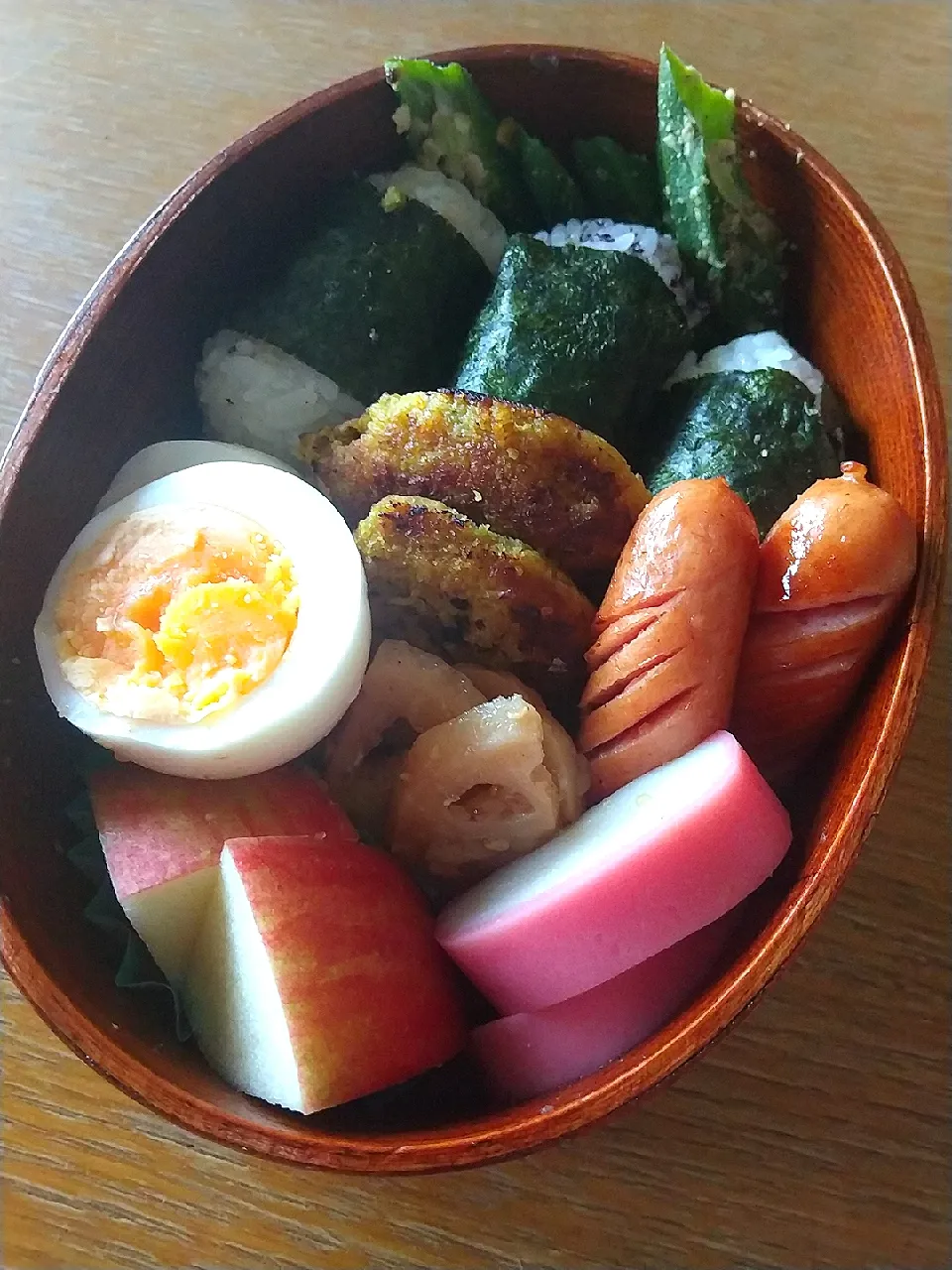 雨で再延期だけど遠足弁当|まきごろうさん