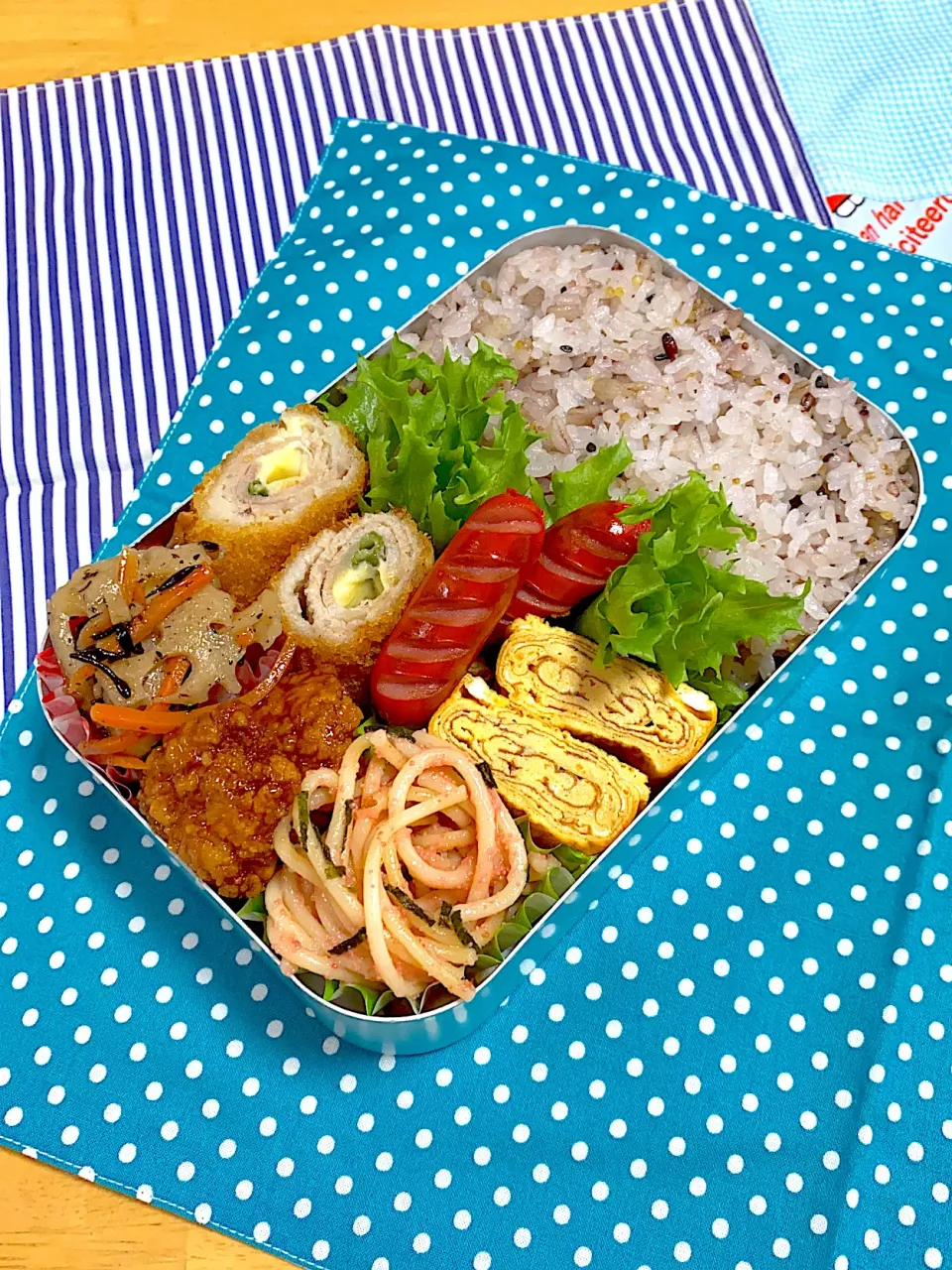 いんげんとチーズの豚肉巻きフライ弁当💕|いちごさん