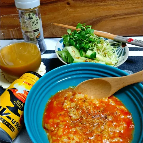 「基本のトマトソース」を使ってみたSnapdishの料理・レシピ写真:炊き込みピラフのリメイク
赤いリゾット🍅