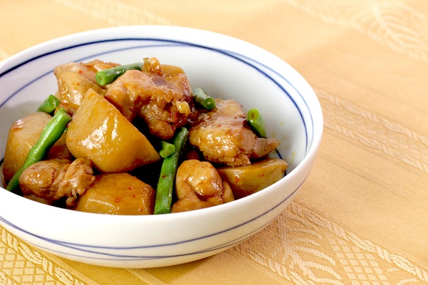 里芋と鶏肉の中華風ピリ辛煮