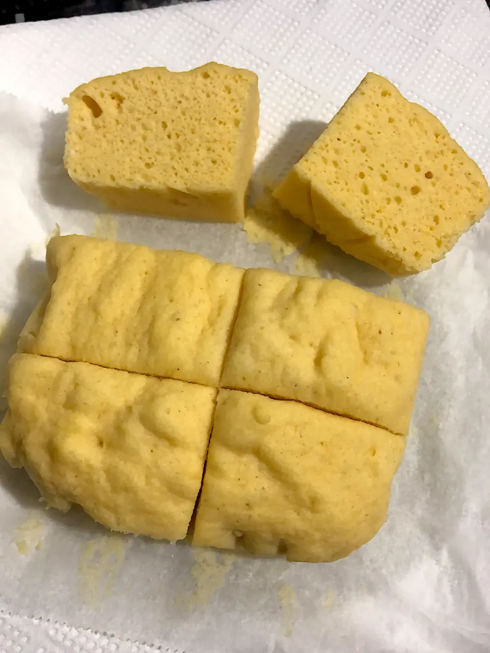 モチモチ〜卵蒸しパン🥚|みかさん