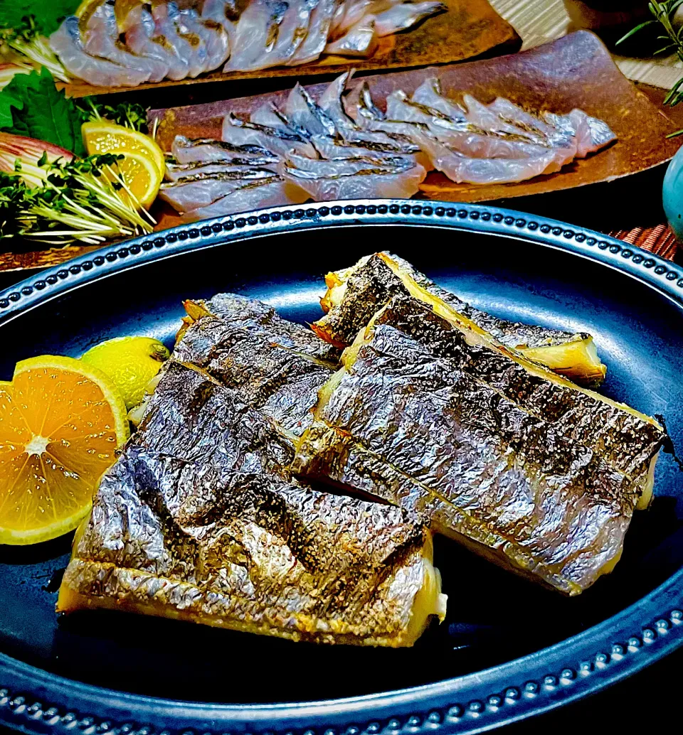 太刀魚の塩焼き＆炙り 大分のカボスを添えて✨✨✨ちょっとした気配りだよ。😉|イチロッタさん