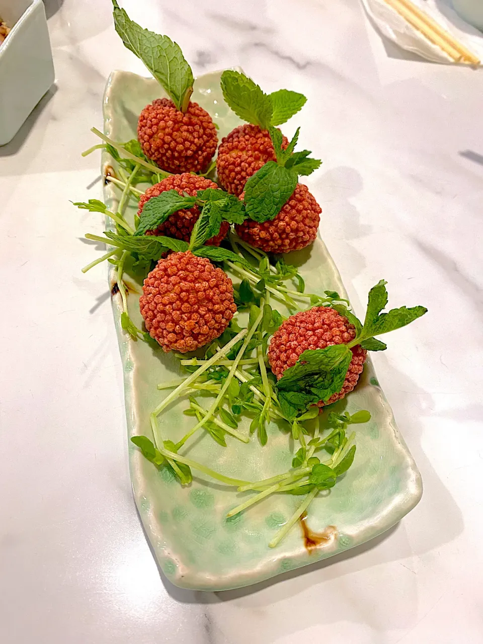 Lychee, deep fried chilli shrimp paste balls|skyblueさん