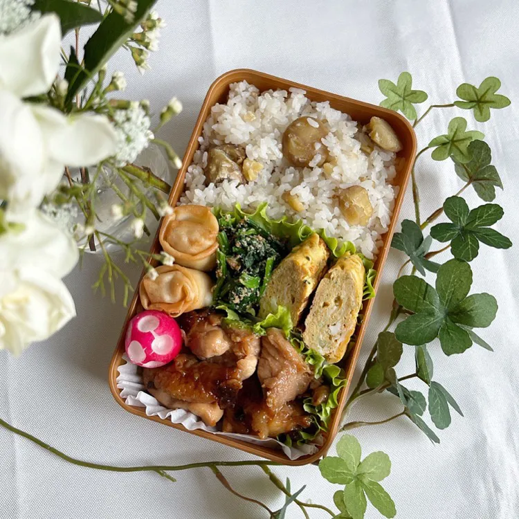 Snapdishの料理写真:11/10❤︎主人の栗ごはん弁当🌰🌱|Makinsさん