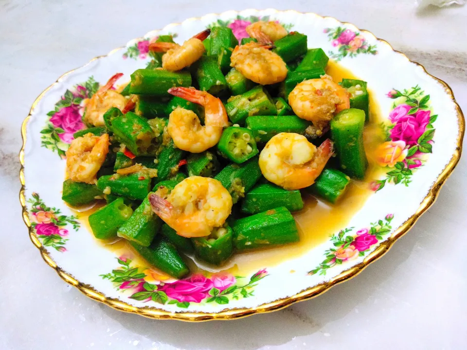 Stir fried shrimp with okra|Jocelyn SETさん