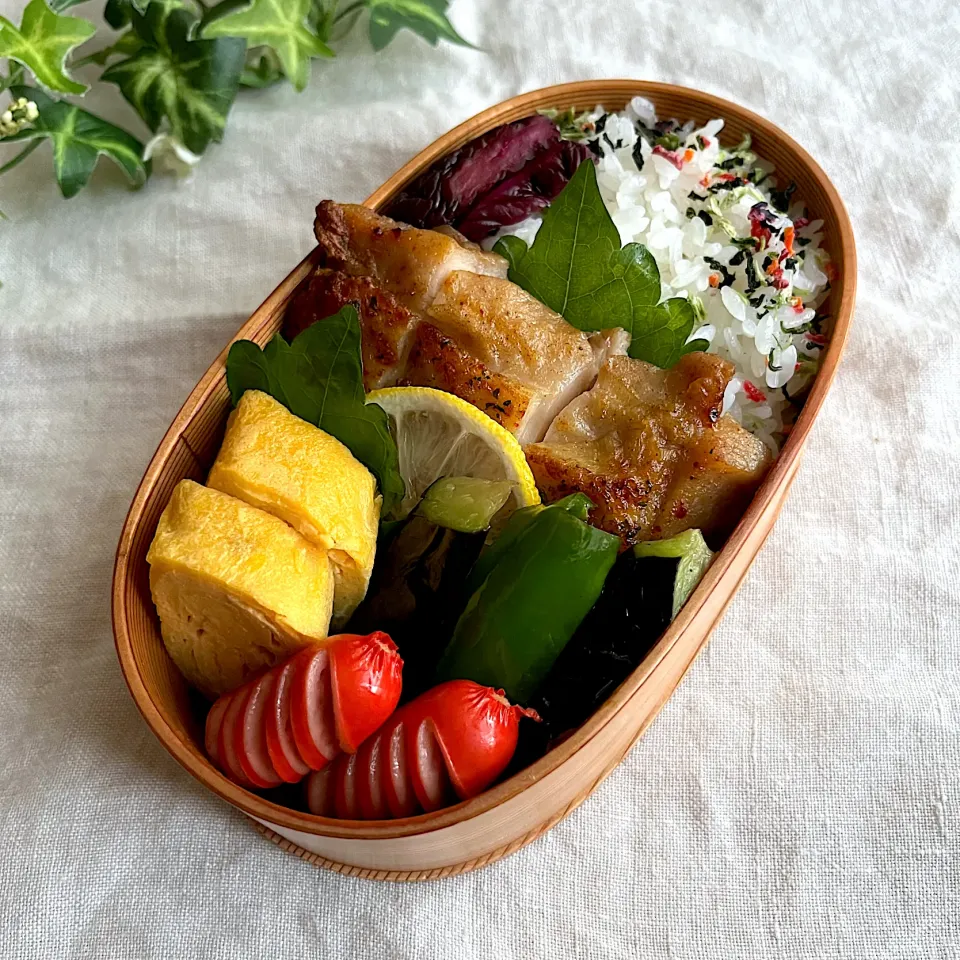 チキンステーキ弁当|あここさん