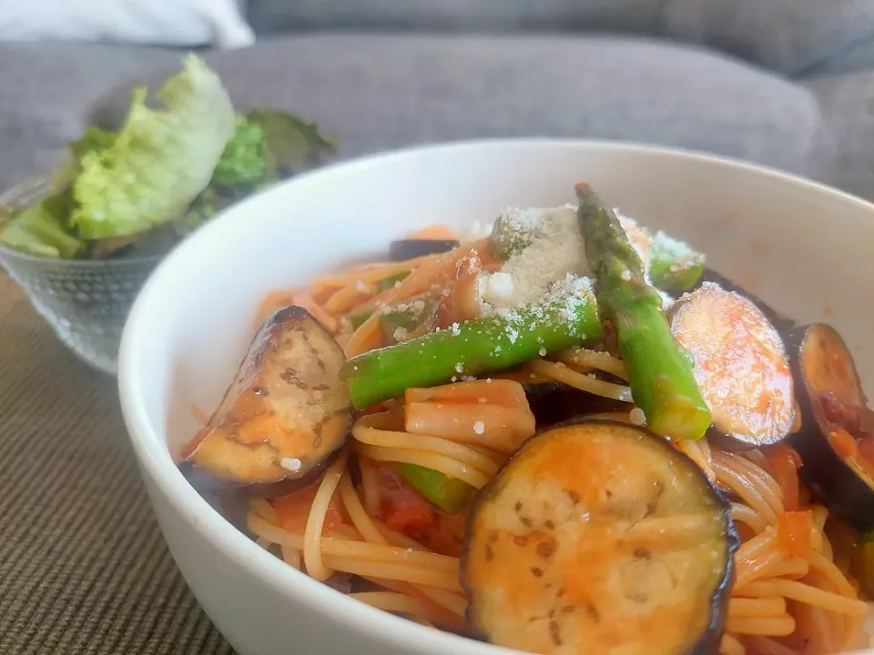 Snapdishの料理写真:しまった、、2日連続でトマトパスタだ🍝|しあるさん