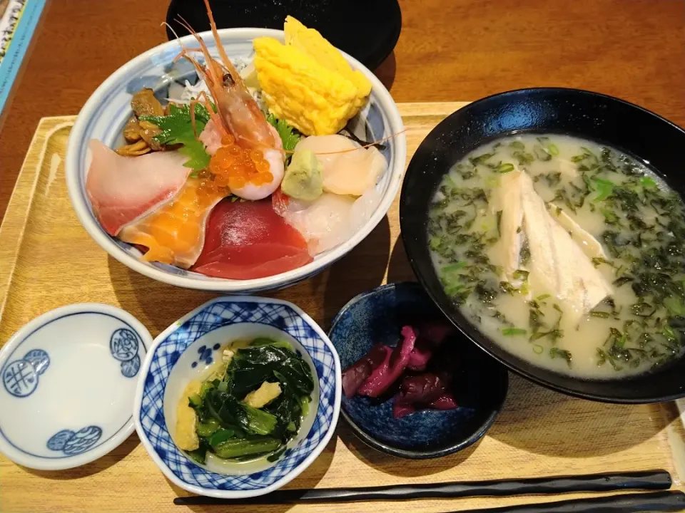 Snapdishの料理写真:海鮮丼！|IG88さん