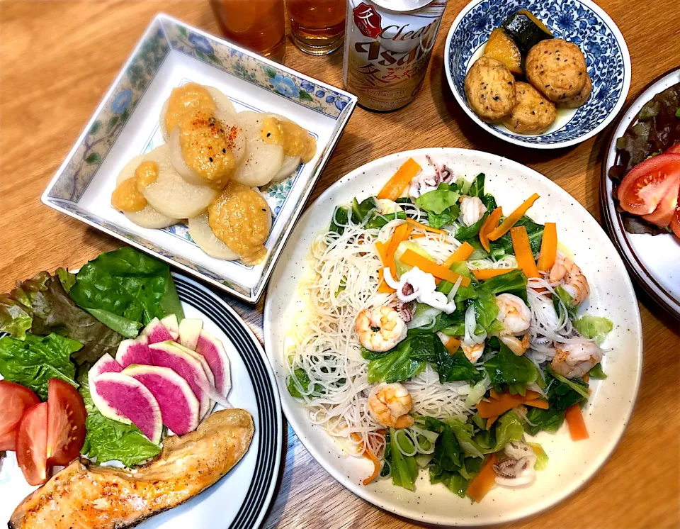 ふろふき大根 カボス味噌　海老と烏賊の焼きビーフン　鮭のムニエル|じゅんさんさん