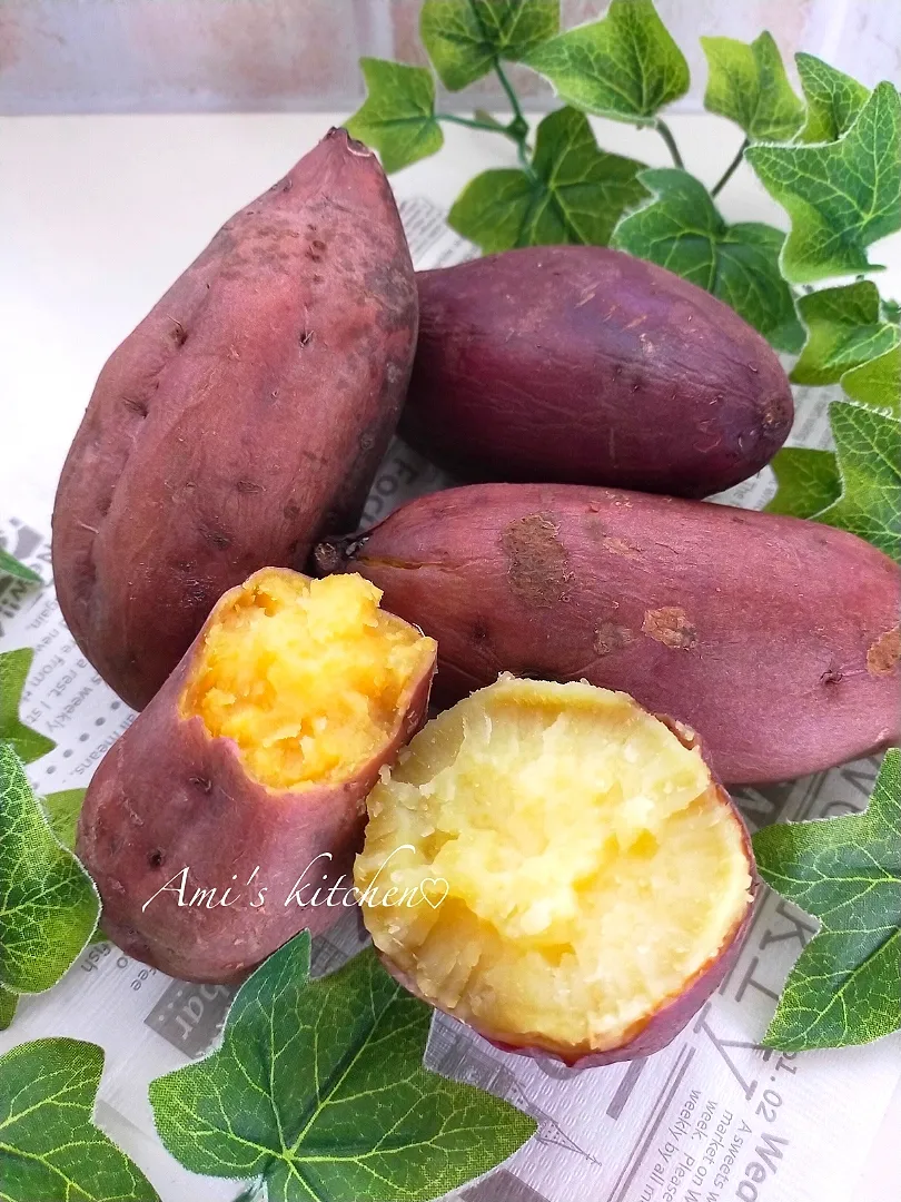 Snapdishの料理写真:安納芋とシルクスイートの蒸かし芋☺️🍠|あみさん