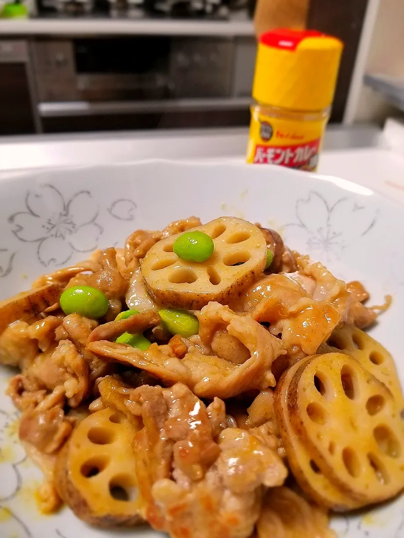 豚肉と蓮根のカレー炒め|ゆきこさん