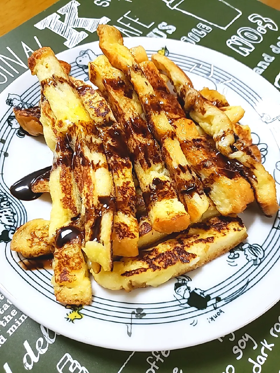 食パンの耳でフレンチトースト|aiさん