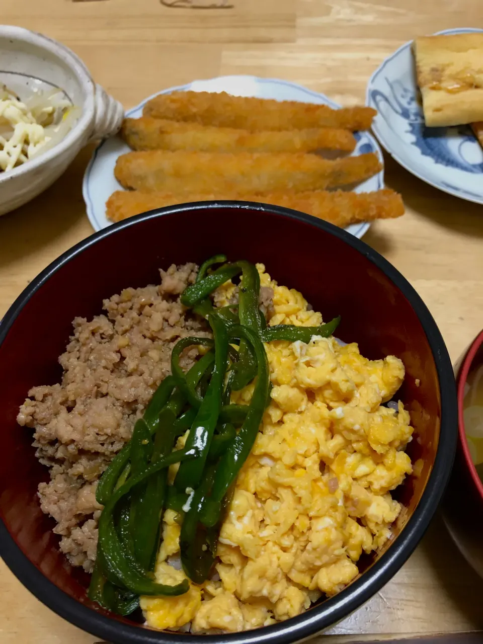 三色丼|つわぶきさん