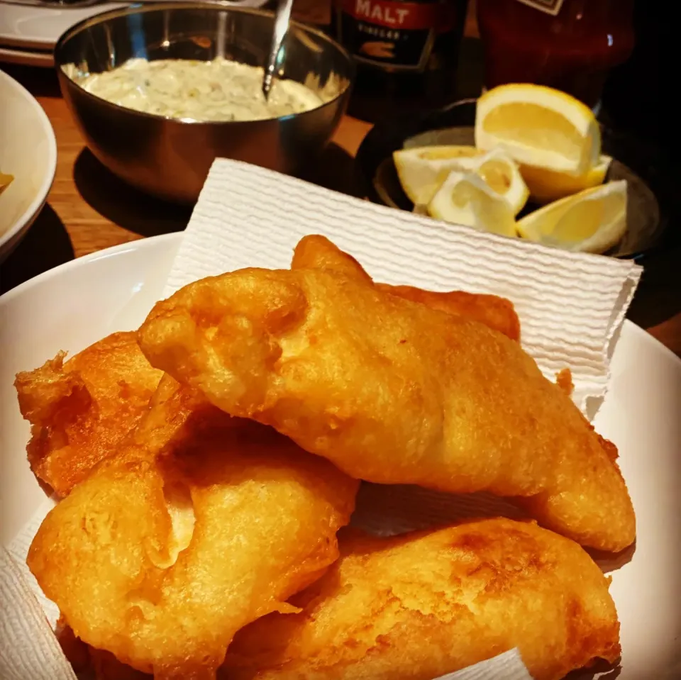 Snapdishの料理写真:Friday Night 
Fish & Chips (French Fries) 
With Homemade Jalapeño Tartar Sauce 
#fish #batteredfish
#chips #homecooking|Emanuel Hayashiさん