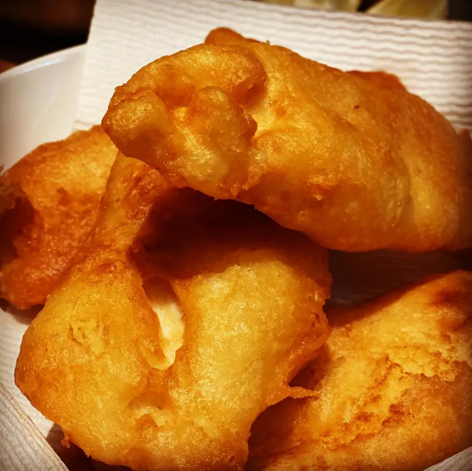 Friday Night 
Fish & Chips (French Fries) 
With Homemade Jalapeño Tartar Sauce 
#fish #batteredfish
#chips #homecooking|Emanuel Hayashiさん