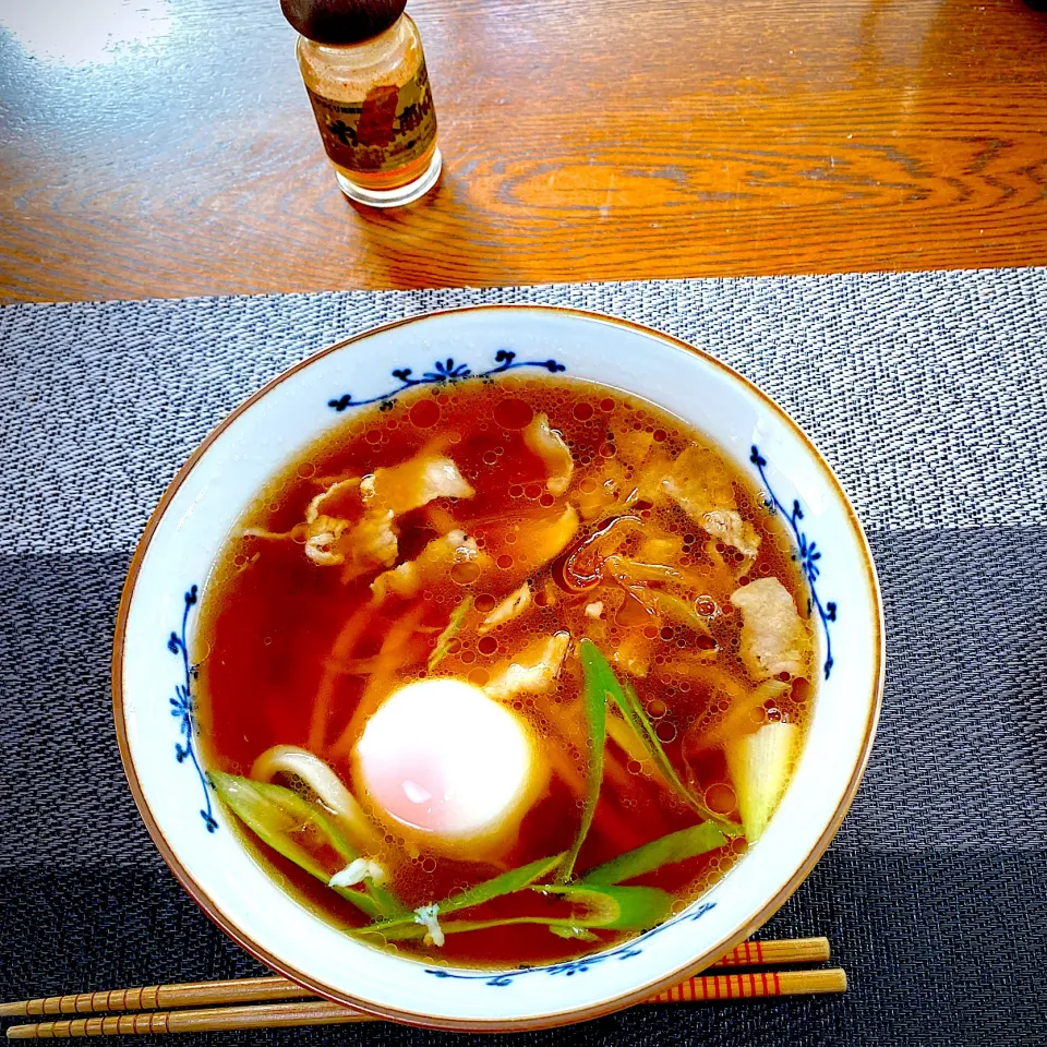 Snapdishの料理写真:肉うどん温玉のせ|yakinasuさん