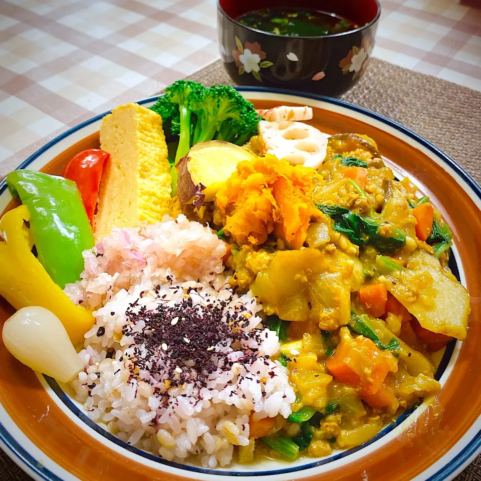 今日のお昼ごはん★ほうれん草と菊芋のひき肉カレー（米麹入り）|riko30294さん