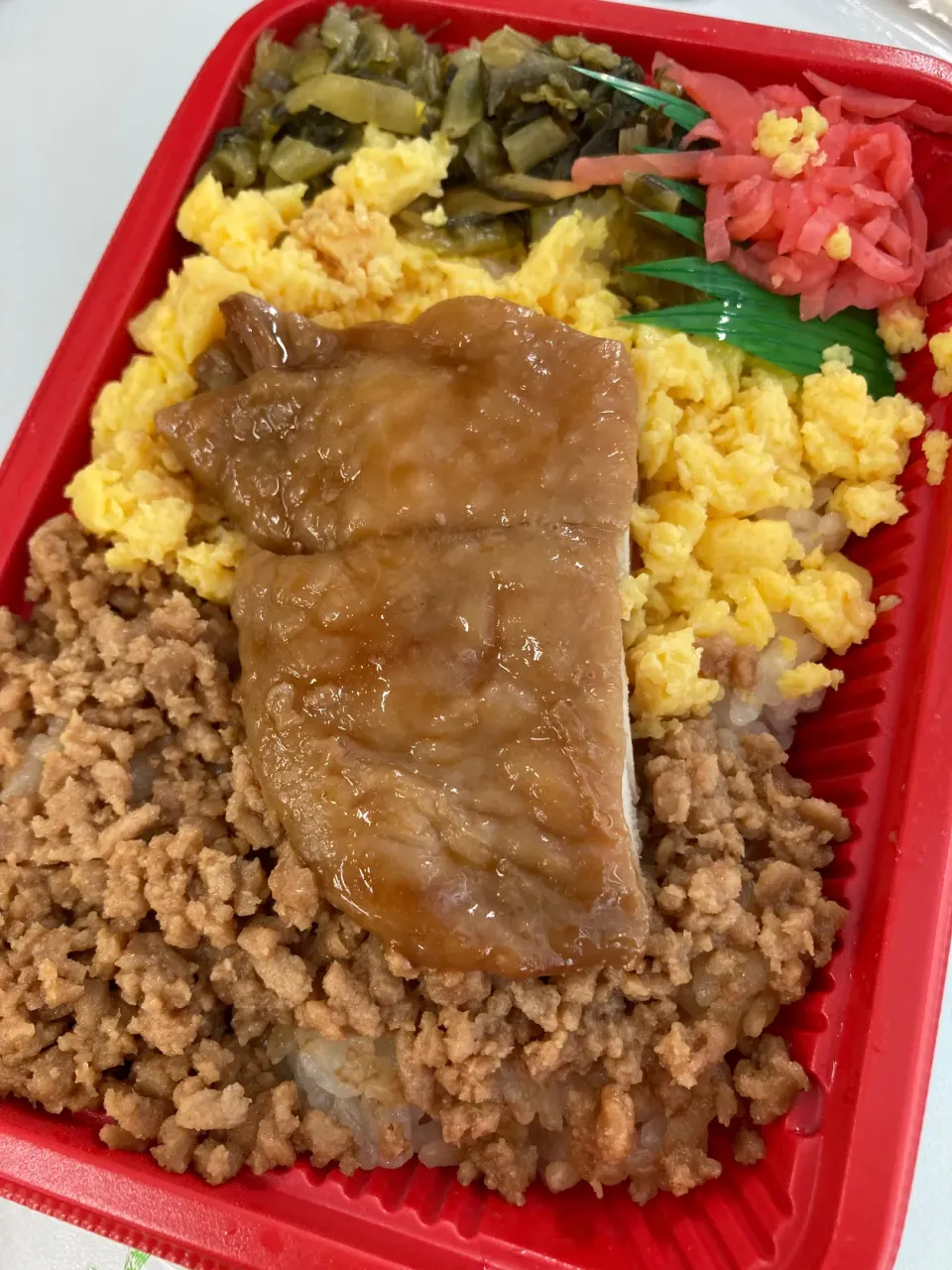 鶏ざんまい弁当🍱198円✨|Kojiさん