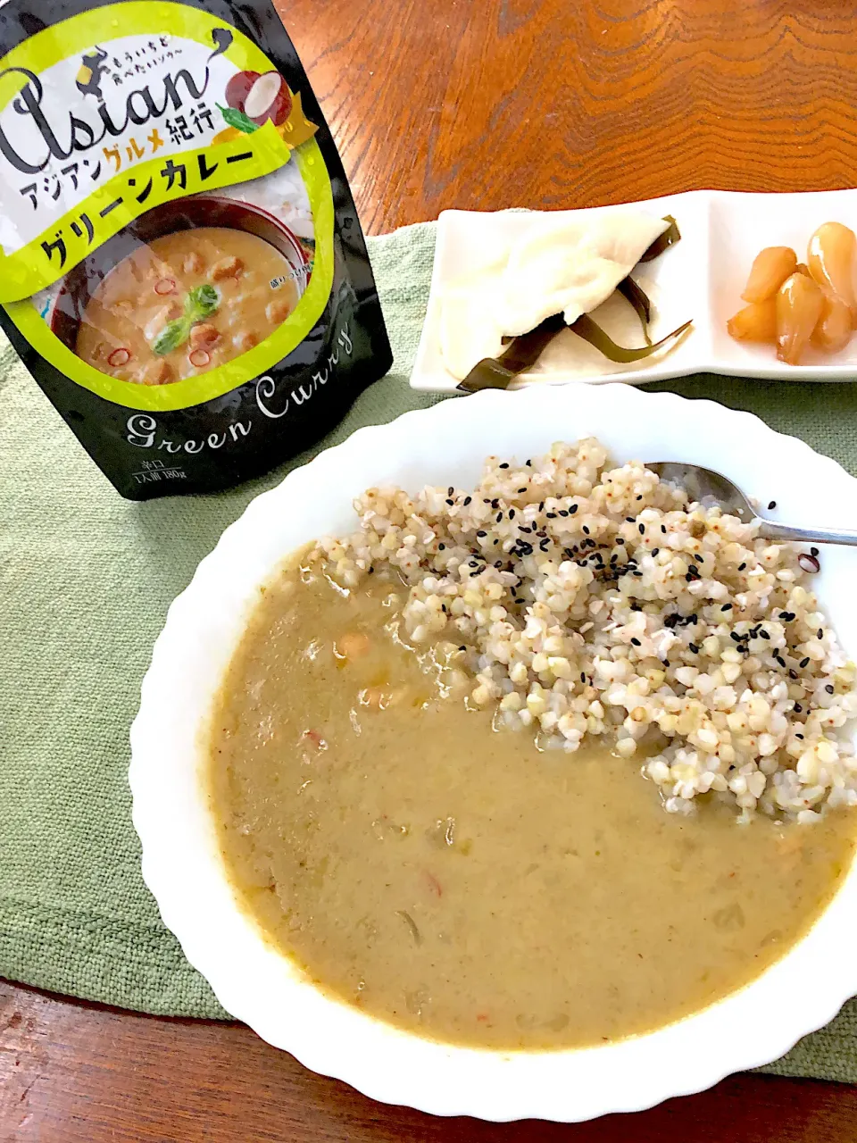 Snapdishの料理写真:グリーンカレーを蕎麦の実で！|Daisuke Sakaiさん