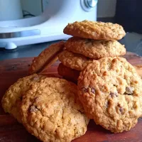 Snapdishの料理写真:oatmeal chocolate chip cookies 
🤤🍪|Ritzel Ofngol Kellyさん