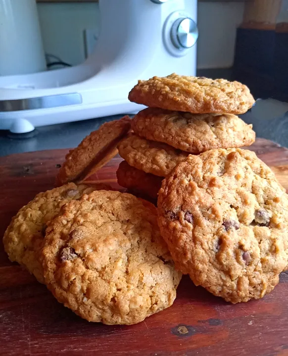 oatmeal chocolate chip cookies 
🤤🍪|Ritzel Ofngol Kellyさん