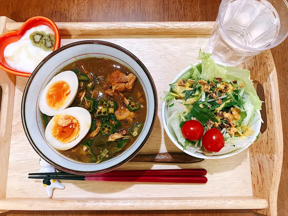 Snapdishの料理写真:鍋の残りでカレーうどんぽいの|ゆうかさんさん