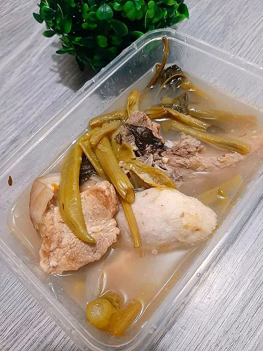 pork sinigang photo credits to Gracie Phoenix|Edmerlyn Geraldeさん