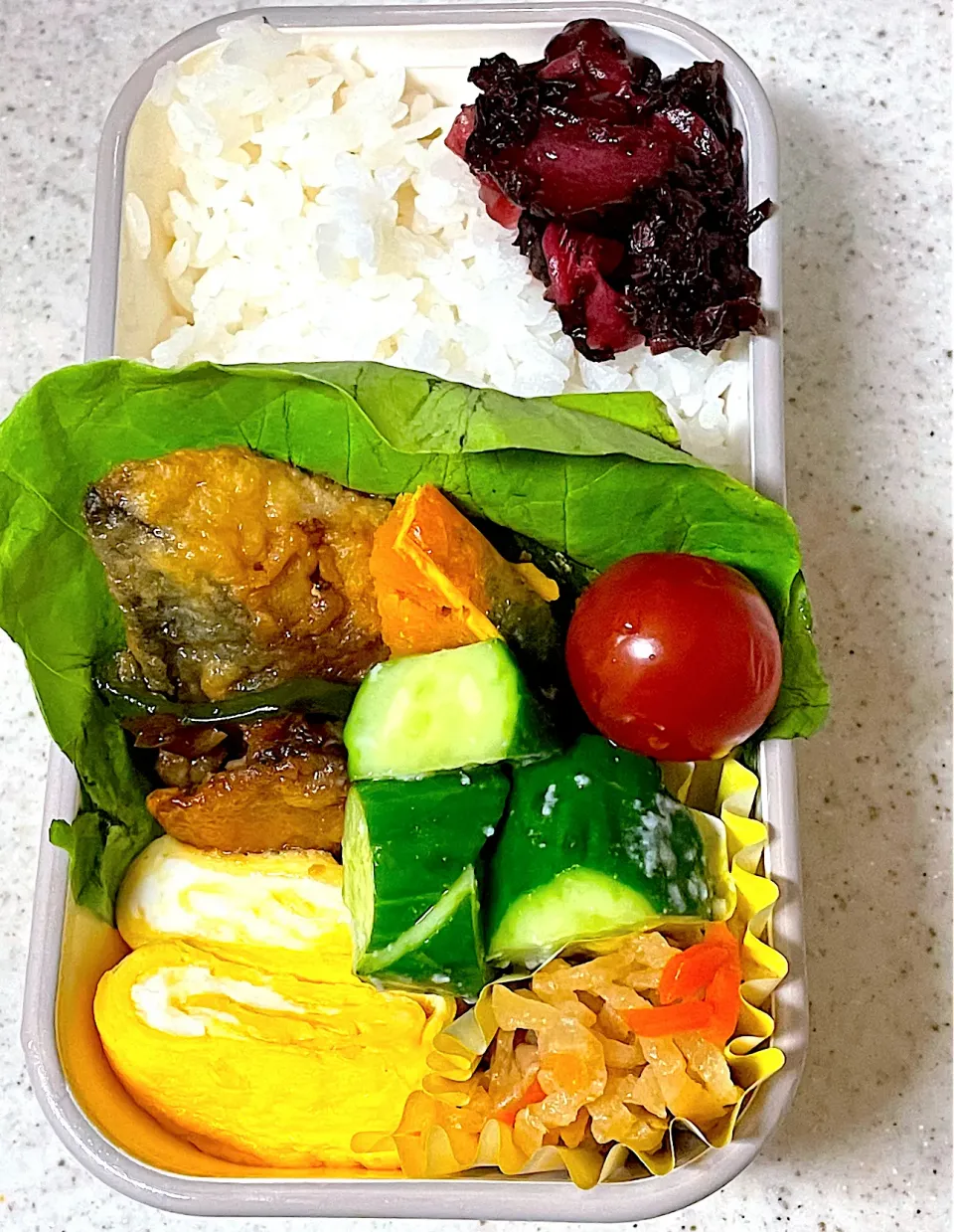 Snapdishの料理写真:さばの甘辛煮弁当|besさん