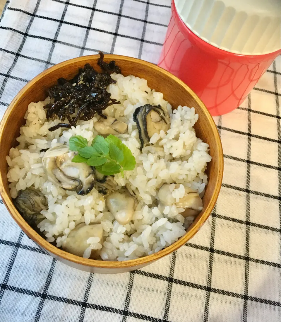 今日のパパ弁当は牡蠣ご飯とお味噌汁♪|key♪さん
