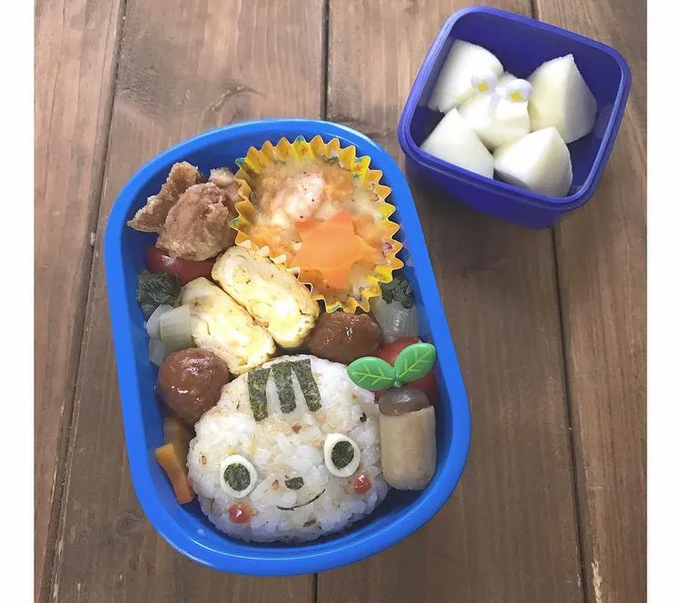 リスさん弁当🐿|からあげさんさん