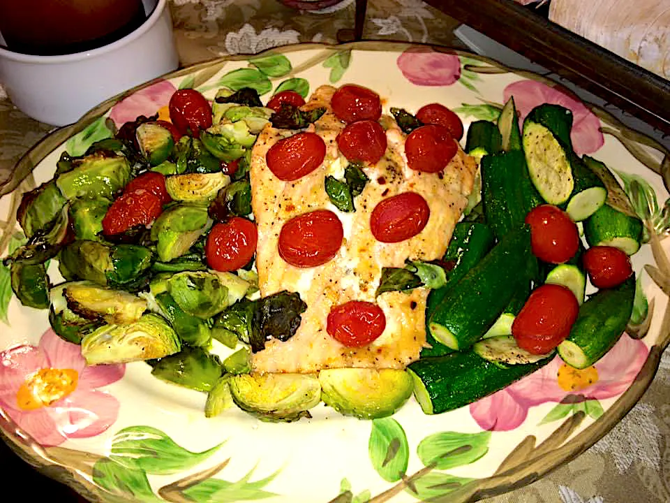 Roasted veggies and salmon|🌺IAnneさん