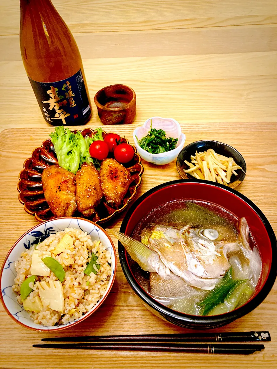 今日の夕食　手羽先の唐揚げ　カンパチの潮汁　大根の皮のキンピラ　春菊のナムル　筍ご飯|ふわ猫はなちゃんさん