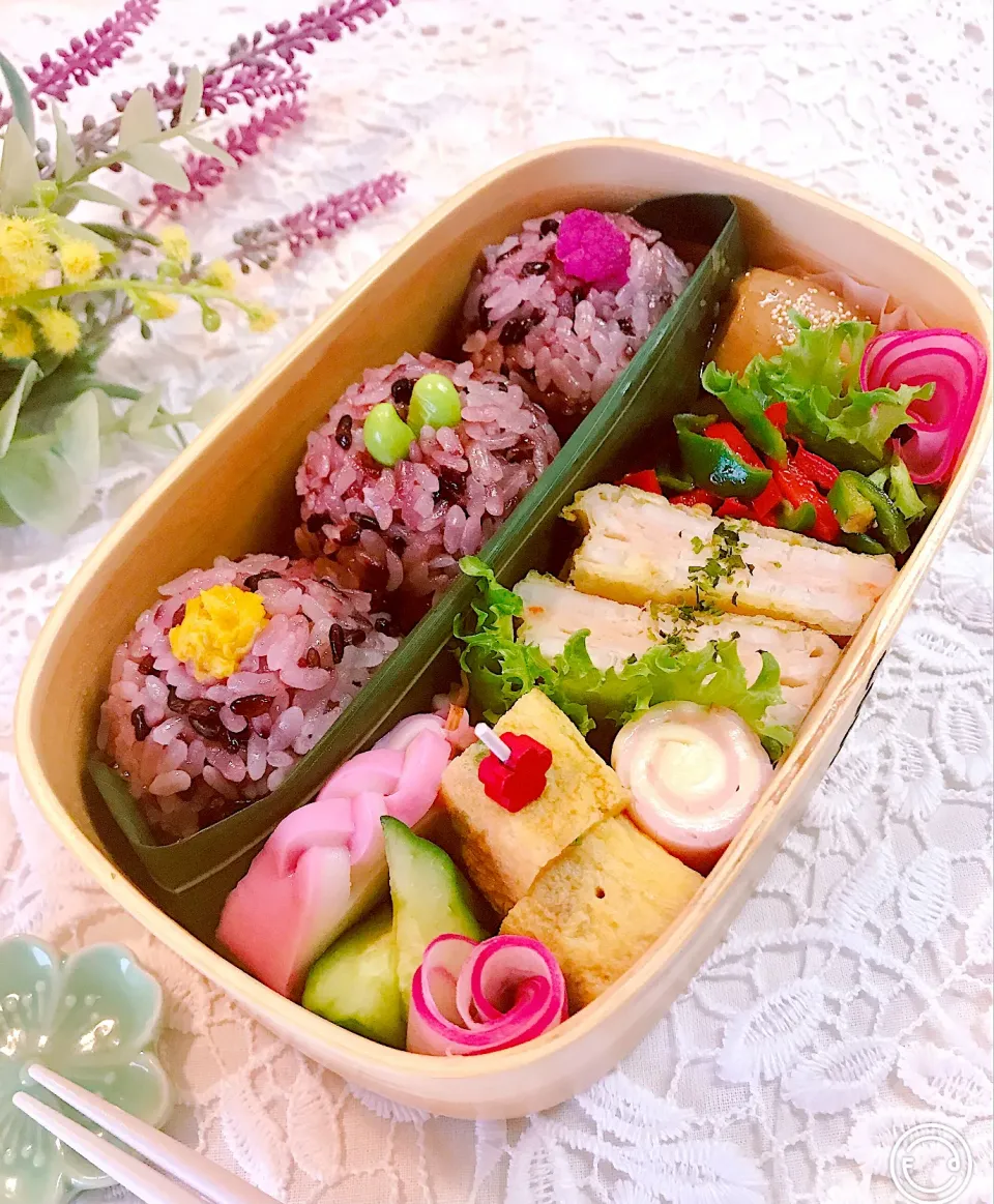 《黒米おにぎり弁当》|ちゃべさん